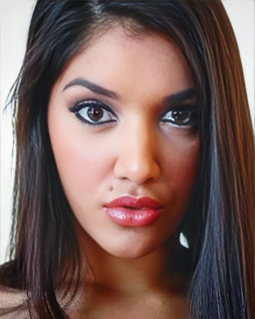 Leah Jaye actress and model studio photoshoot image