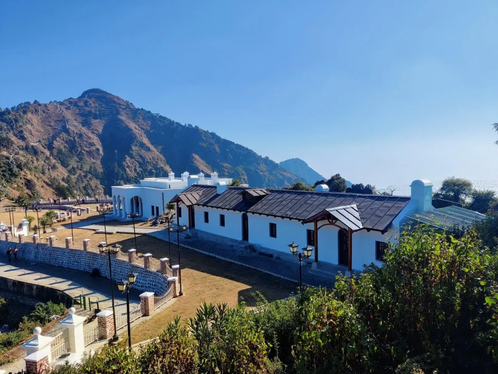 Explore George Everest House
